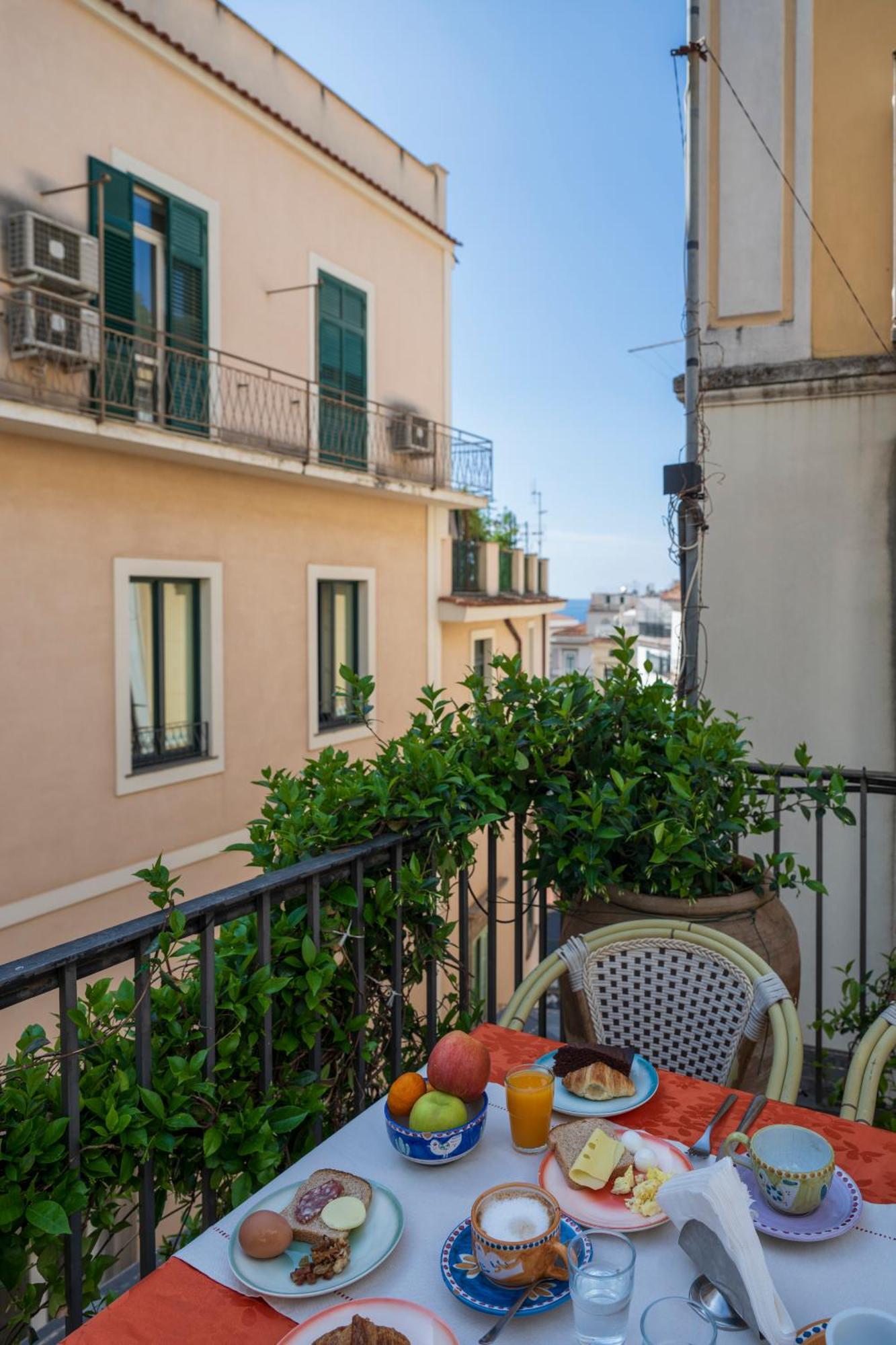Hotel Antica Repubblica In Amalfi Center At 100Mt From The Sea Eksteriør bilde